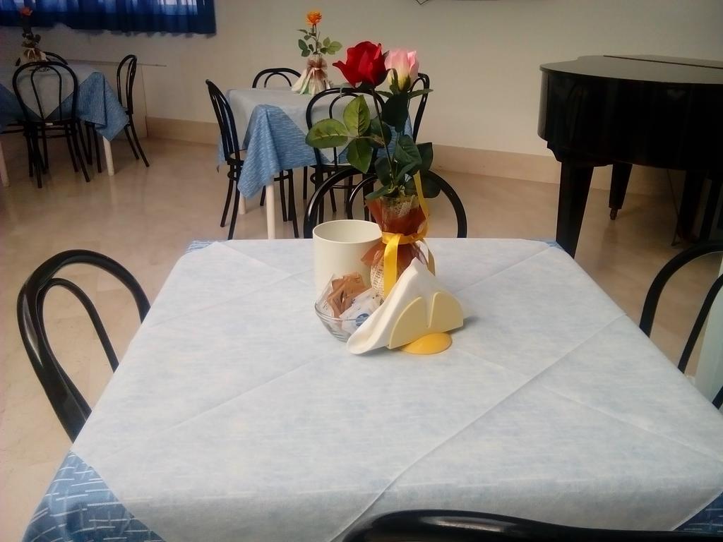 ויאסטה Centro Di Soggiorno Il Belvedere מראה חיצוני תמונה